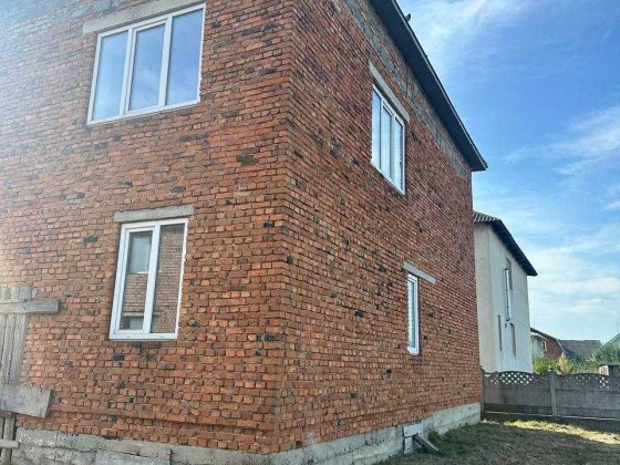 Продається будинок в передмістті Івано- Франківська с. Черніїв Черніїв