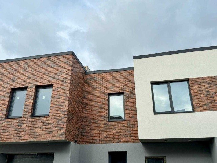 Таунхаус з ділянкою у Крихівцях! - фото 1