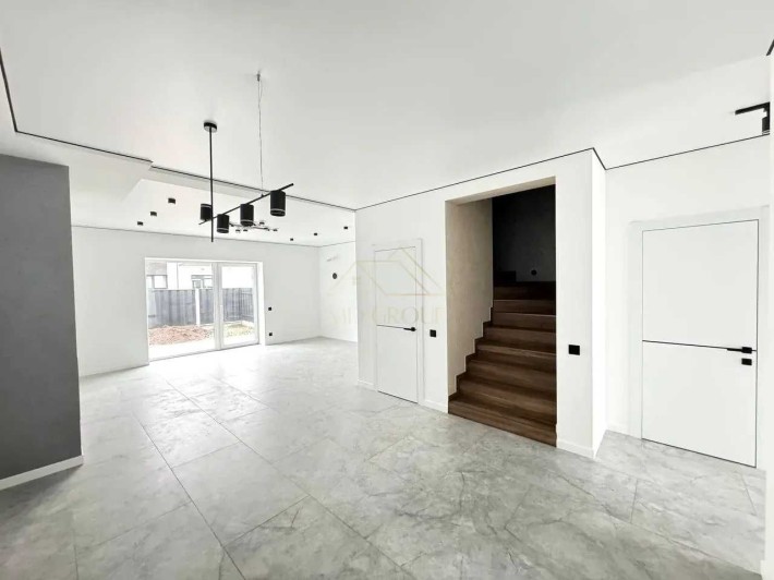 Продається Таунхаус з РЕМОНТОМ біля ЖК Калинова Слобода - фото 1