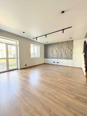 Таунхаус з євроремонтом по ВИГІДНІЙ ЦІНІ! - фото 1