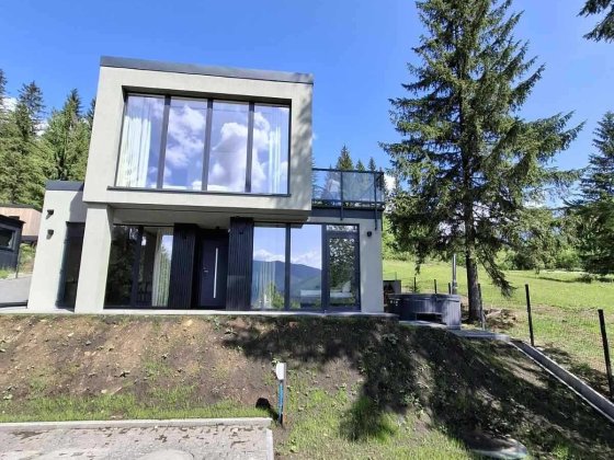 Продається дохідний будинок в курортному селі Татарів. Татарів