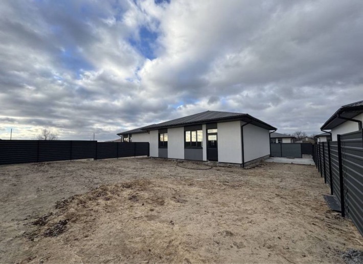 Продам будинок у Білогородці. Розтермінування - ТАК. Ціна вогонь! - фото 1