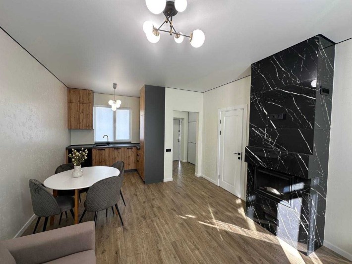 Таунхаус з РЕМОНТОМ та КАМІНОМ! Білогородка! - фото 1