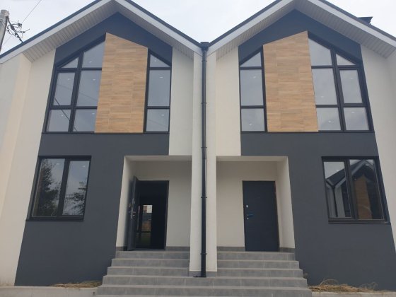 Продаж газифікованого тауна в Святопетрівському! Святопетровское