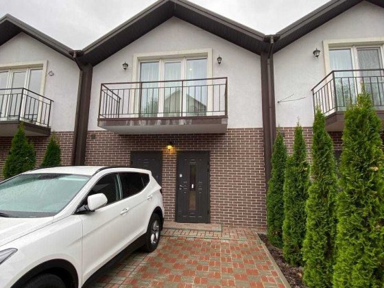 продаж таунхауса з ремонтом  без комісії Гатне