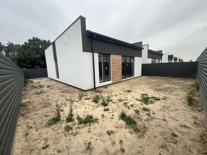 Сучасний будинок у селі Гатне, поруч із Family 2!

Ідеальний варіант д - фото 1