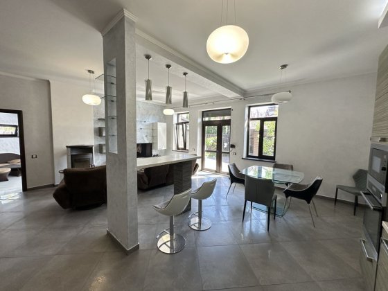 Продаж повністю АВТОНОМНОГО будинку з ГАЗОМ, ремонтом, басейном Святопетровское