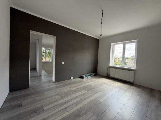 Будинок 130 кв. м. + 4 сотки, газифікований з ремонтом Святопетрівське Святопетровское