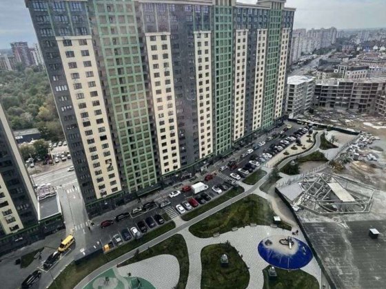 Продаж 2-к квартири вул. Михайла Максимовича 32б Київ