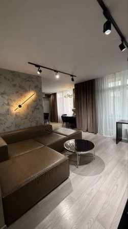 Продаж 2-к квартири  ЖК ParkLand, вул Юнацька 1 - фото 1