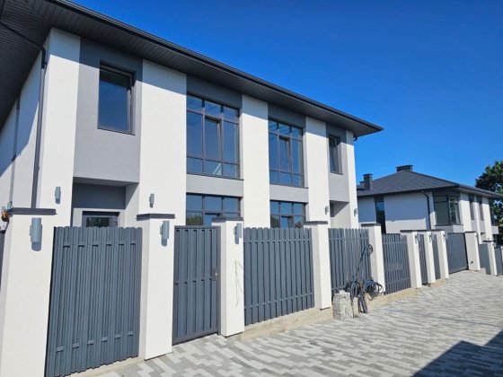 Продається дуплекс в Гатному!!! Гатное