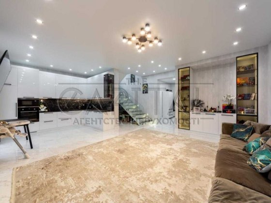 Терміновий продаж/ Будинок вартий уваги / Новий ремонт/ с. Гатне/ ТОП+ Гатное