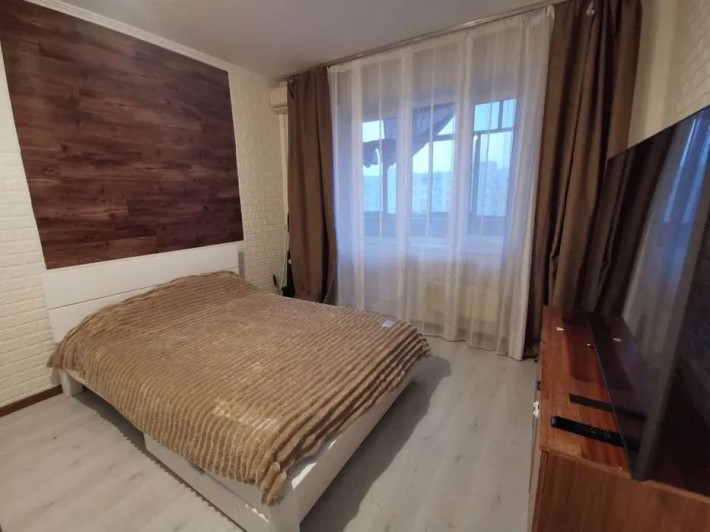 Продаж 2-к квартири вул. Олександри Екстер 8 - фото 1