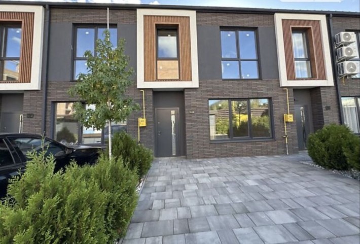 Танхаус в Крюковщині. Без комісії! - фото 1