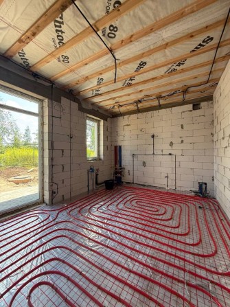 Одноповерховий будинок в Ворзелі з ЧАСТКОВИМ ремонтом! Газифікований! - фото 1