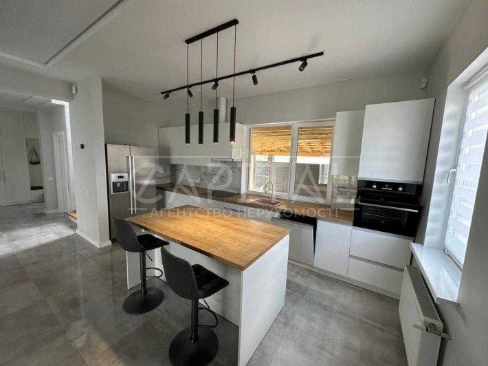 Продаж/Будинок/145 м2/Києво-Святошинський район/Гатне/вул. Трояндова - фото 1