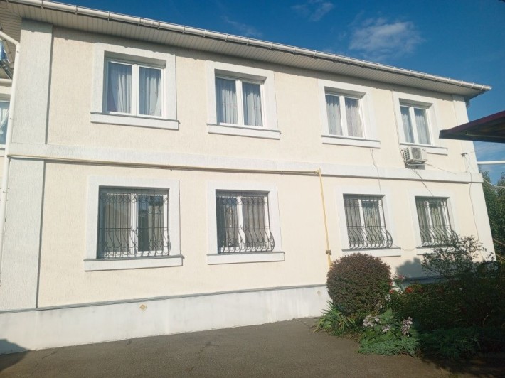 Продам шикарний будинок у передмісті Києва - фото 1