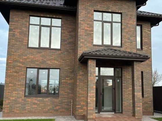 Без комісії, 180м², тераса 32м, автонавіс на два авто, ділянка 9 соток Белогородка