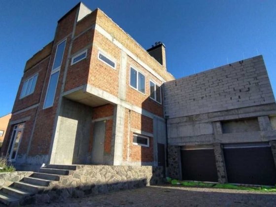 Продаж добротного будинку  поруч з лісом Белогородка