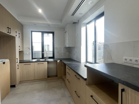 З ремонтом та Кухнею, Тепловий насос. 3 пов. ДУПЛЕКС 160м2 у Ворзелі Ворзель