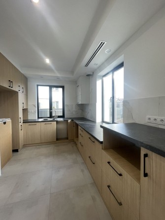 З ремонтом та Кухнею, Тепловий насос. 3 пов. ДУПЛЕКС 160м2 у Ворзелі - фото 1