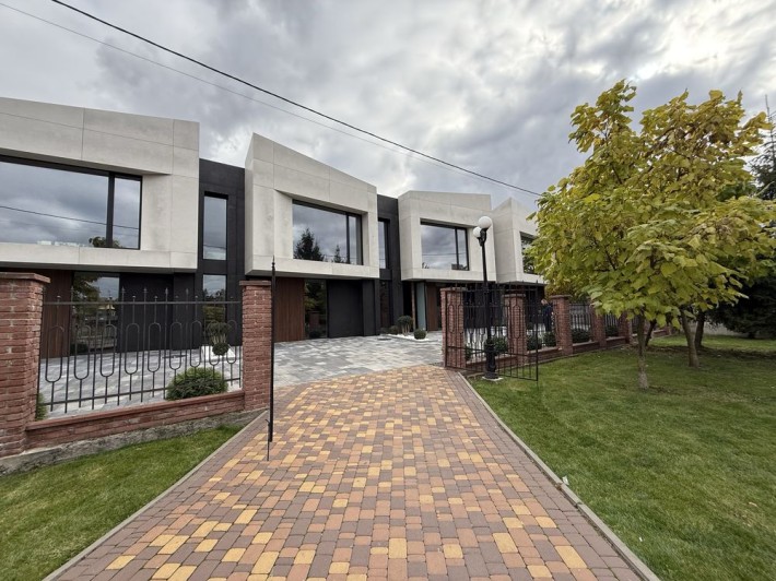 Таун 140 м2 ‼️ центральні комунікаціі ‼️ Парк через дорогу - фото 1