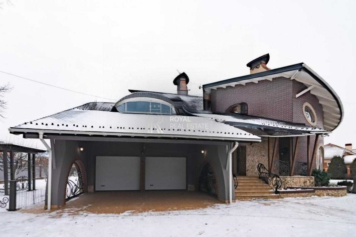 Продаж будинку Київська обл, с. Гатне, з басейном та гаражем, 730 м2 - фото 1