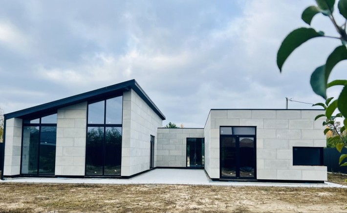 Будинок в стилі модерн, 210м2., з територією 10 соток, власник - фото 1