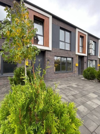 Продається Таунхаус в Крюківщині - фото 1