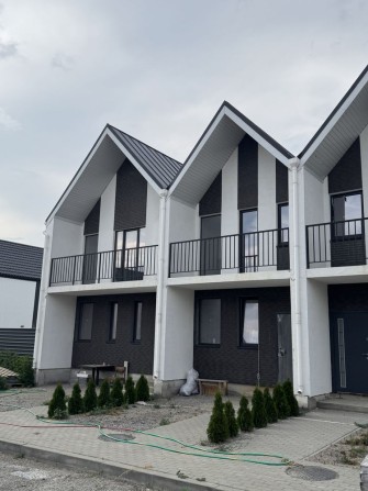 Продаж сучасного таунхауса в Святопетрівському - фото 1