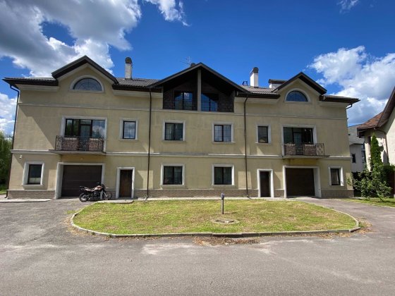 Продаж житлового будинку 833м2 ділянка 18 соток Козин, Конча-Заспа Козин