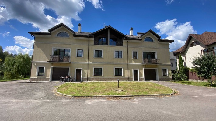 Продаж житлового будинку 833м2 ділянка 18 соток Козин, Конча-Заспа - фото 1