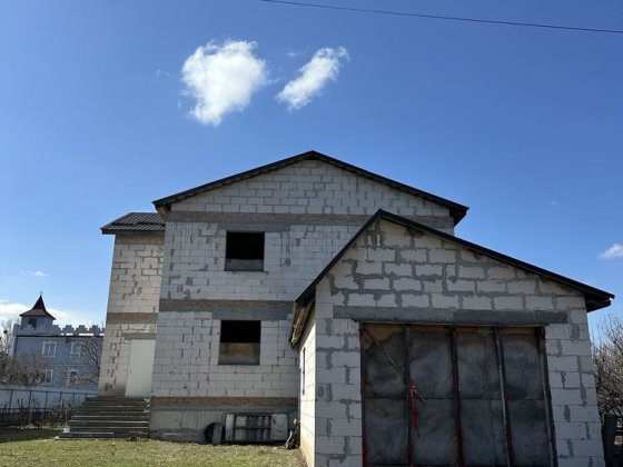 Двоповерховий будинок, Святопетрівське Святопетровское