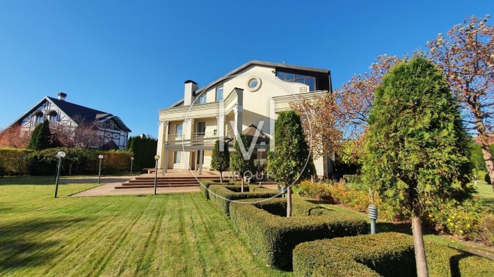 Будинку з ділянкою на 45 соток, 700 кв.м, 5 кім, вихід на воду. Козин - фото 1