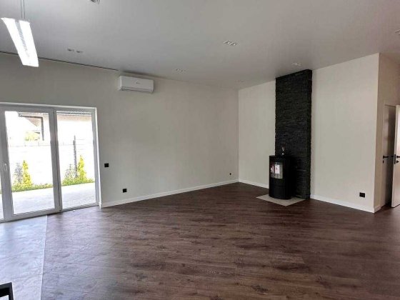 Продаж! Будинок з новим РЕМОНТОМ по хорошій ціні! Ворзель