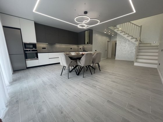 Таунхаус/будинок 125 метрів/Гатне/р-н МегаМаркет/20 хв пішки до метро Гатное