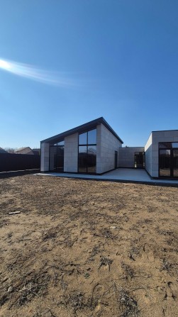 Будинок біля лісу! Швидкий виїзд на Київ! Кухня студія! - фото 1