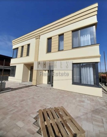 Продаж дуплекса з ділянкою, вул. Грушевського, Гатне - фото 1