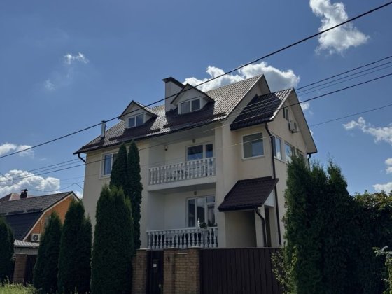 Просторий будинок у Ворзелі на 8 сотках землі Ворзель