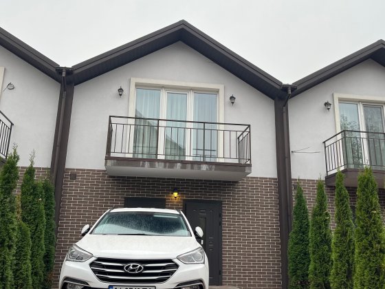 Продам таунхаус з ремонтом, 120 м2, 2 сотки, 3 кімнати - БЕЗ % Гатное