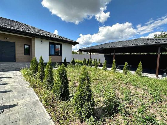 Цегляний будинок з максимальим наповненням під ремонт на 10 сотках Ворзель