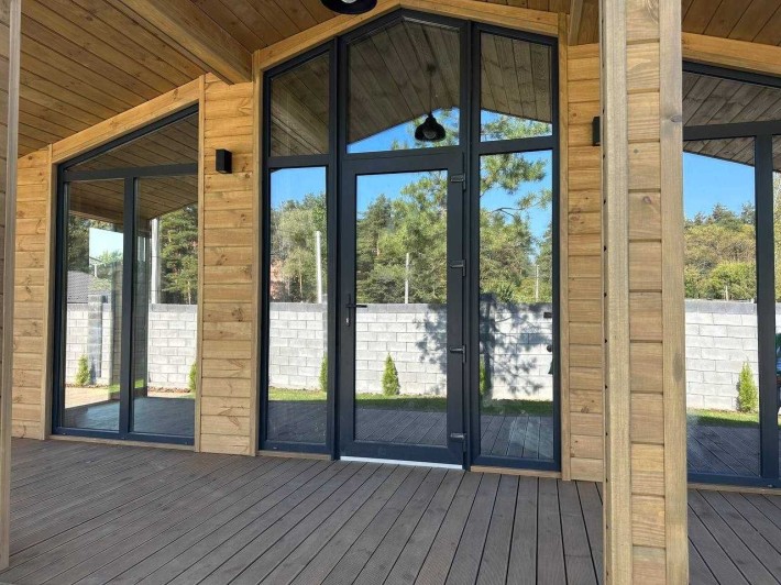 Будинок ЗАХОДЬ І ЖИВИ: готовий ремонт,навколо природа та нова забудова - фото 1