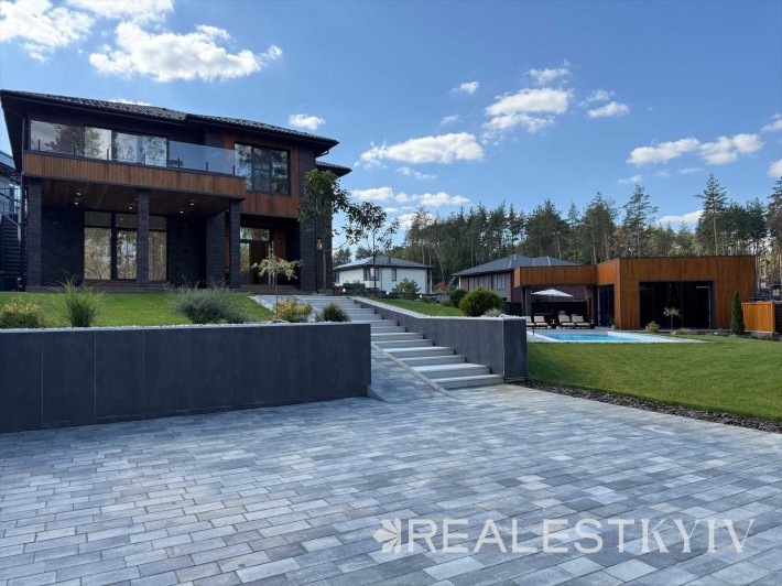 Ексклюзивний будинок з басейном в сосновому лісу | КМ Нова Ходосівка - фото 1