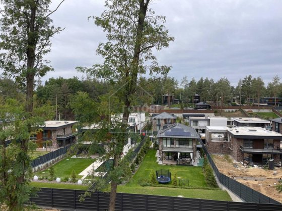 Сучасний комфортний будинок у стилі Hi-Tech Ходосівка