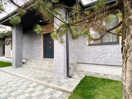 Одноповерховий будинок 4 кімнати + 2 гардеробні ЕЛЕГАНТНИЙ інтер’єр Крюковщина