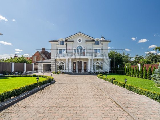 Продаж простoрого та елегантного будинку площею 753 м² у Крюківщині Крюковщина