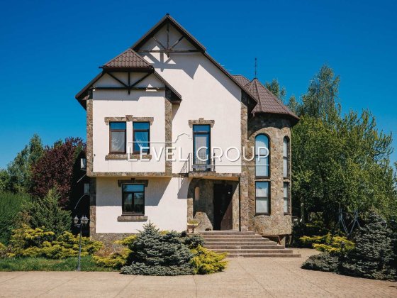 Продам будинок 582м2  ділянка 15 сот. Гатне, Грушевського, Київ Гатное