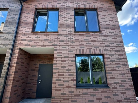 Стильні таунхауси у Ворзелі з власним двориком та сучасним плануванням Ворзель