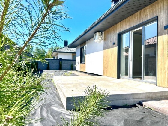 Продам будинок з новим ремонтом в Ворзелі Ворзель