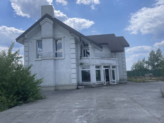 Будинок 180 м2, 15 сот- за ціною ділянки в КМ  «Золоче», с. Вишеньки Вишеньки